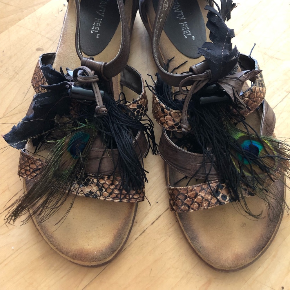 $5.00🔥Fun cute sandals worn few times
